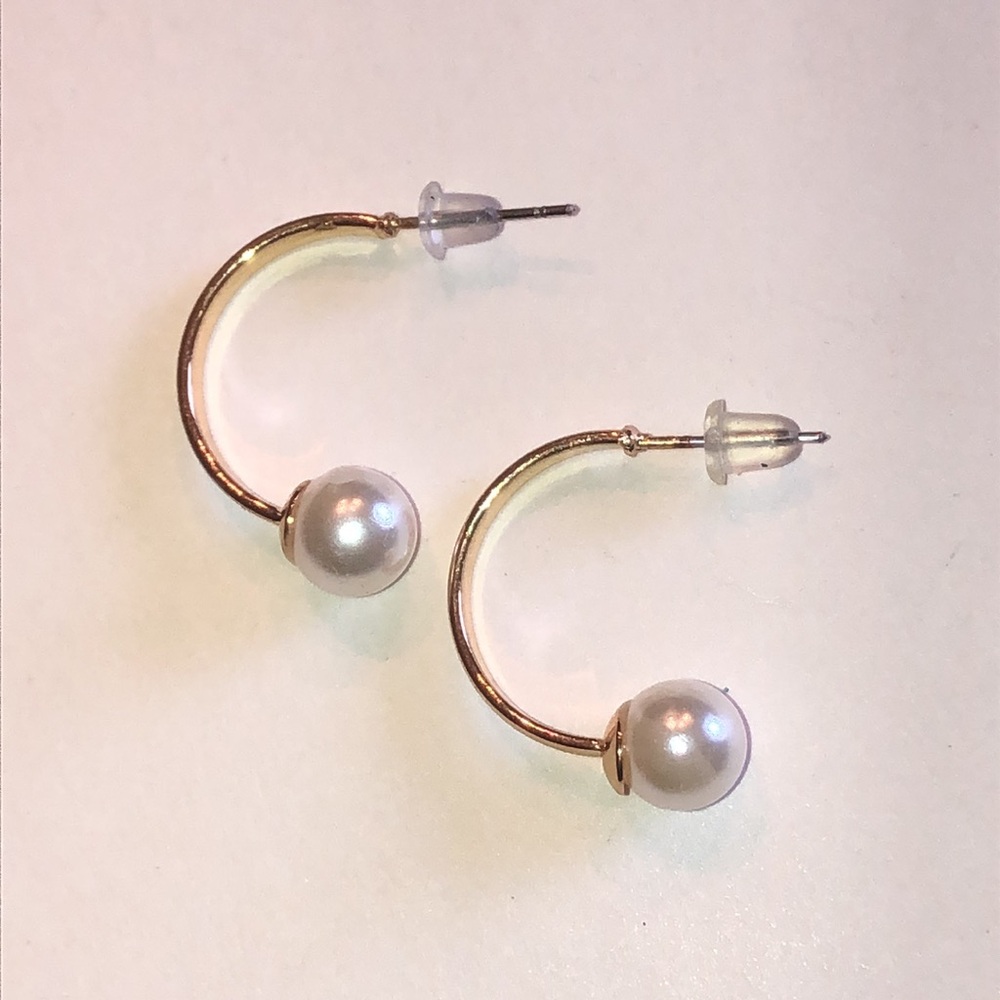 Faux Pearl Accent Gold Tone Hoop Earrings - Picture 4 of 4